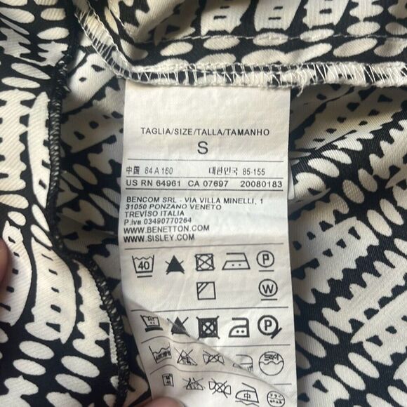 Benetton Black White Geometric Abstract Print Flowy Top XS Workwear Office Work - Picture 4 of 7